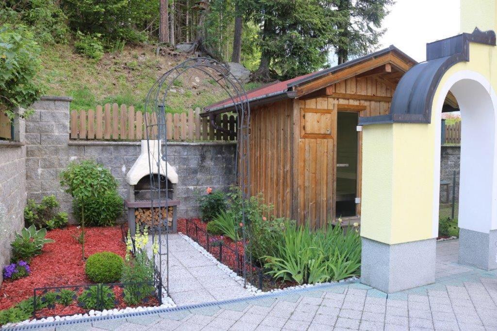 Landhaus Katharina Bis 12 Personen Mit Saunachalet Und Blick Auf Die Bergwelt Des Zillertals Hippach Extérieur photo
