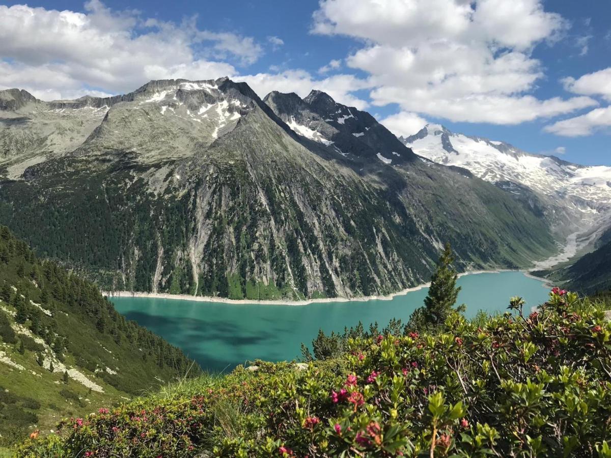 Landhaus Katharina Bis 12 Personen Mit Saunachalet Und Blick Auf Die Bergwelt Des Zillertals Hippach Extérieur photo